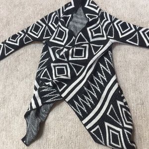 H TREND patterned warm cardigan.